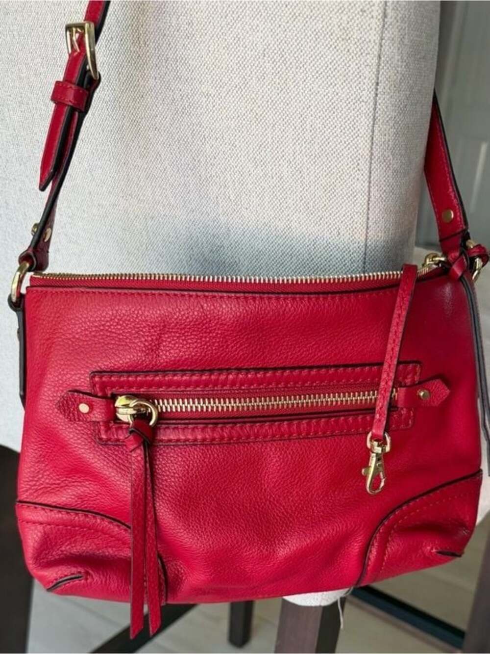 Michael Kors Red Leather Shoulder Bag – Gold Hardware ❤️